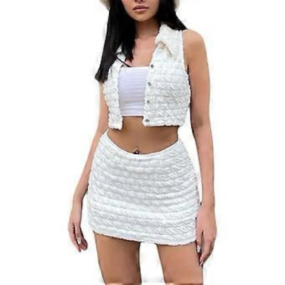 White Textured Sleeveless Crop Top & Mini Skirt Two-Piece Set Size S
